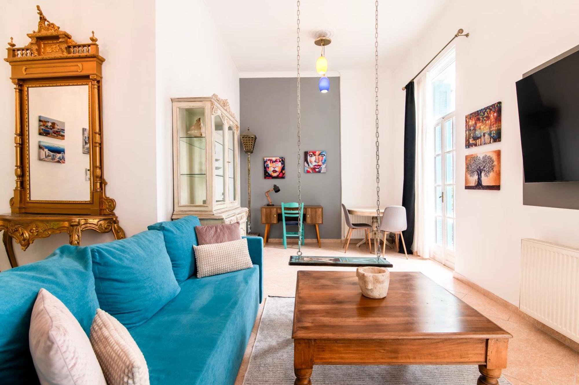 Neoclassical Loft In Monastiraki - Acropolis And Metro Athen Eksteriør billede